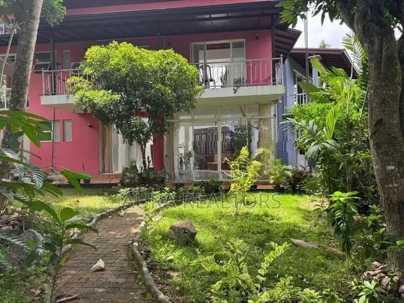 5 Bedrooms House for Sale in Talawatugoda (P-170)