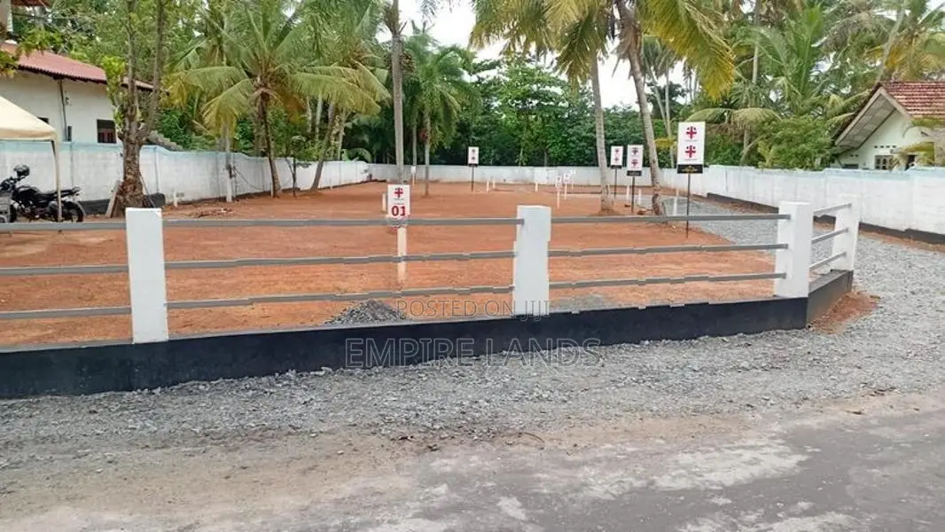 Ja Ela Bopitiya Road Luxury Land Plots for Sale Uswetakeiyawa