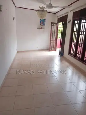 Upstairs House for Rent in Kohuwala