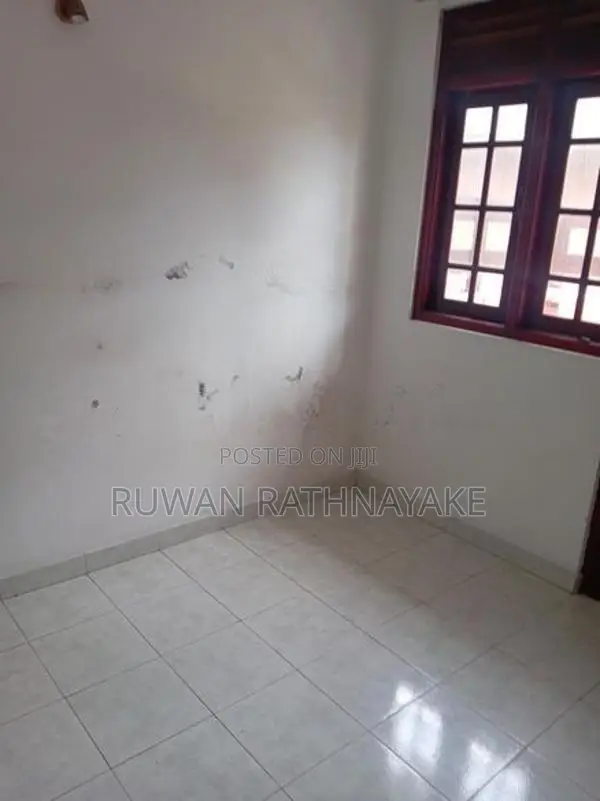 Upstairs House for Rent in Kohuwala