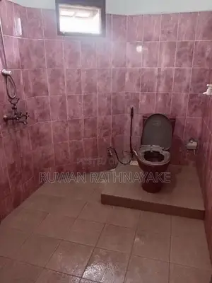 Upstairs House for Rent in Kohuwala