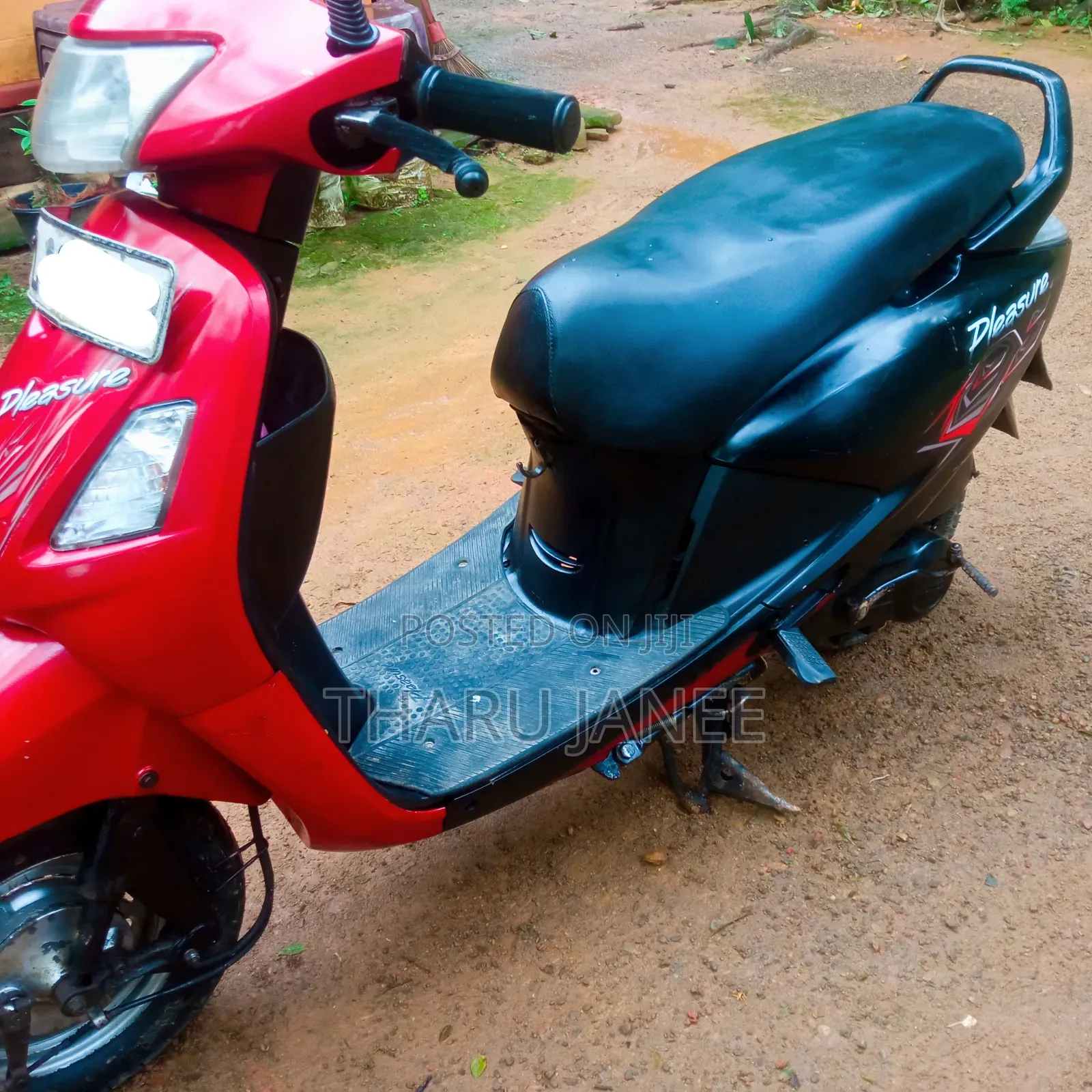 Hero Pleasure 2011 Red
