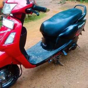 Hero Pleasure 2011 Red