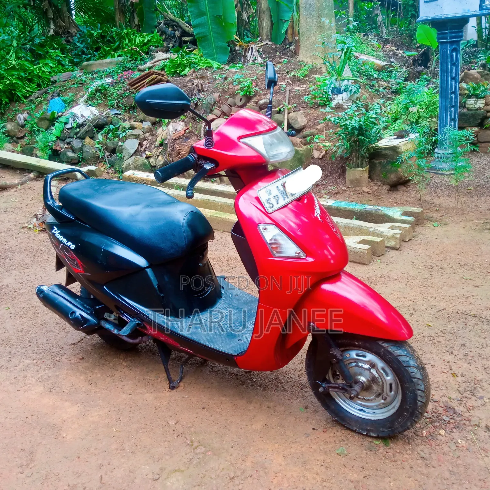 Hero Pleasure 2011 Red