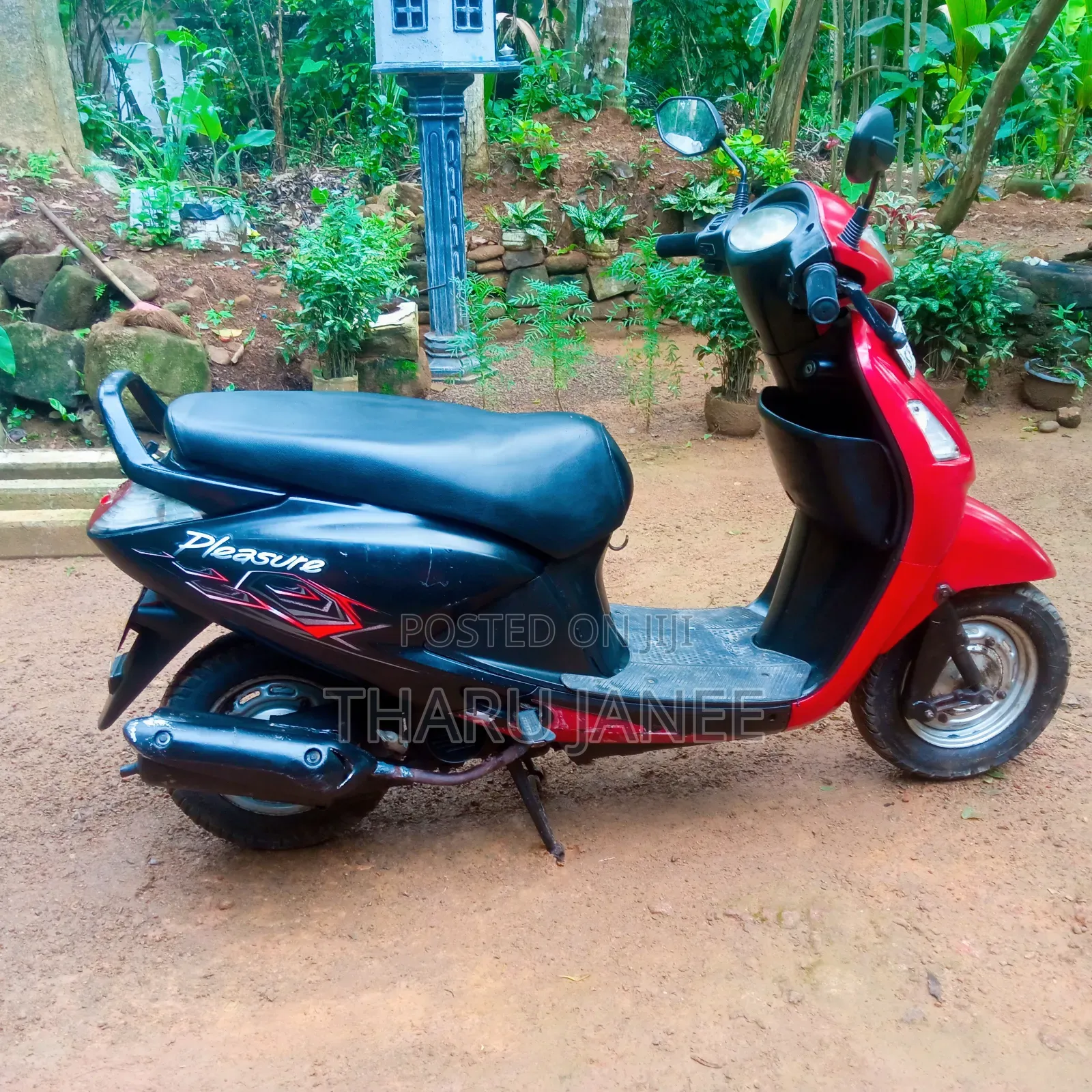Hero Pleasure 2011 Red
