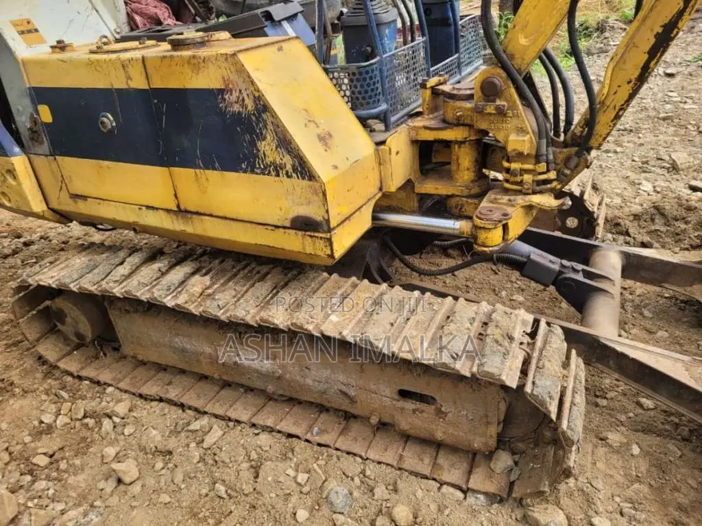 Komatsu 30 1995 Heavy-Duty (Used)