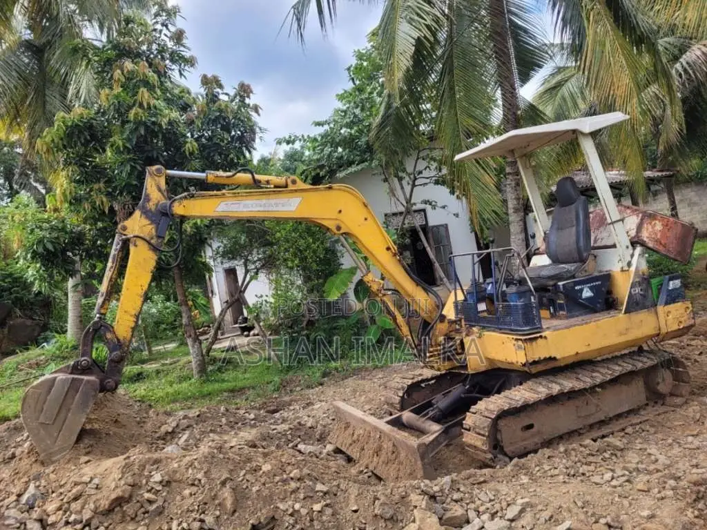 Komatsu 30 1995 Heavy-Duty (Used)
