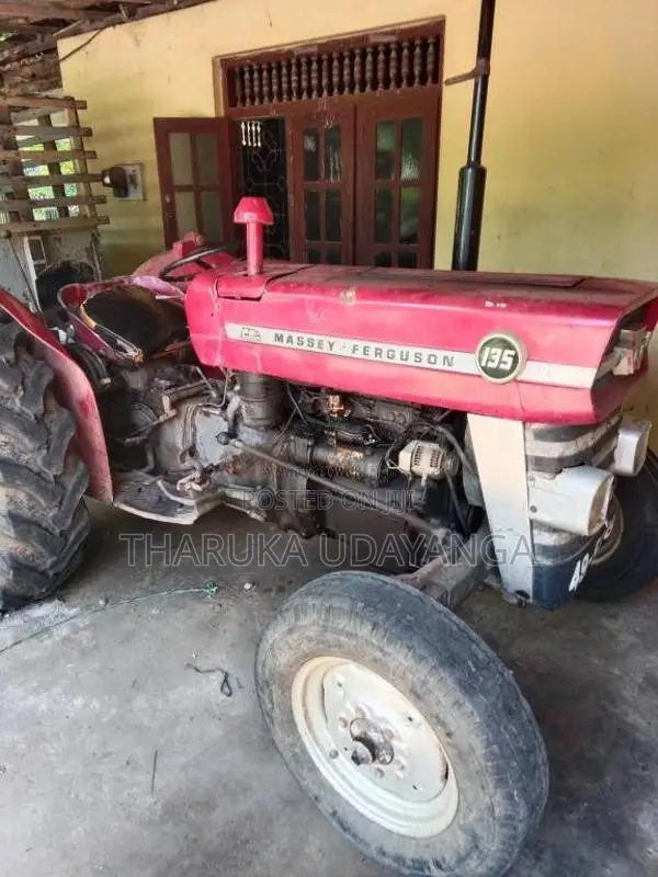 Massey-Ferguson 135 1996 Tractor (Used)