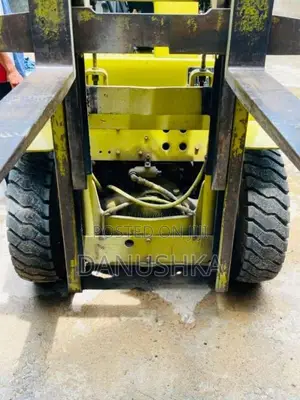 Mitsubishi Forklift 2013 Heavy-Duty (Used)