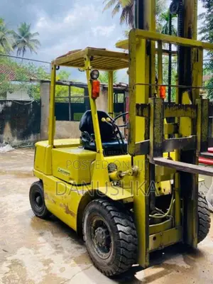 Mitsubishi Forklift 2013 Heavy-Duty (Used)