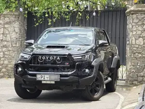 Toyota Hilux 2017 Pickup (Used)