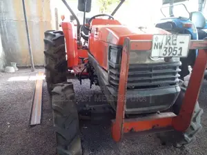 Kubota L 4508 2015 Tractor (Used)