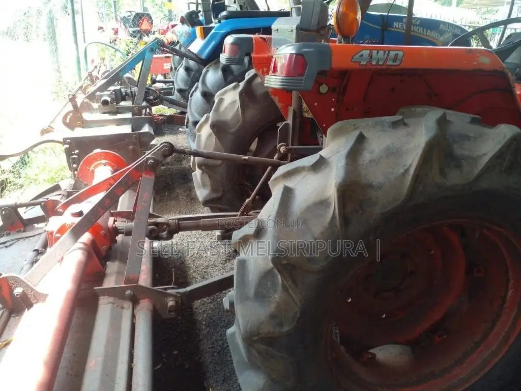 Kubota L 4508 2015 Tractor (Used)