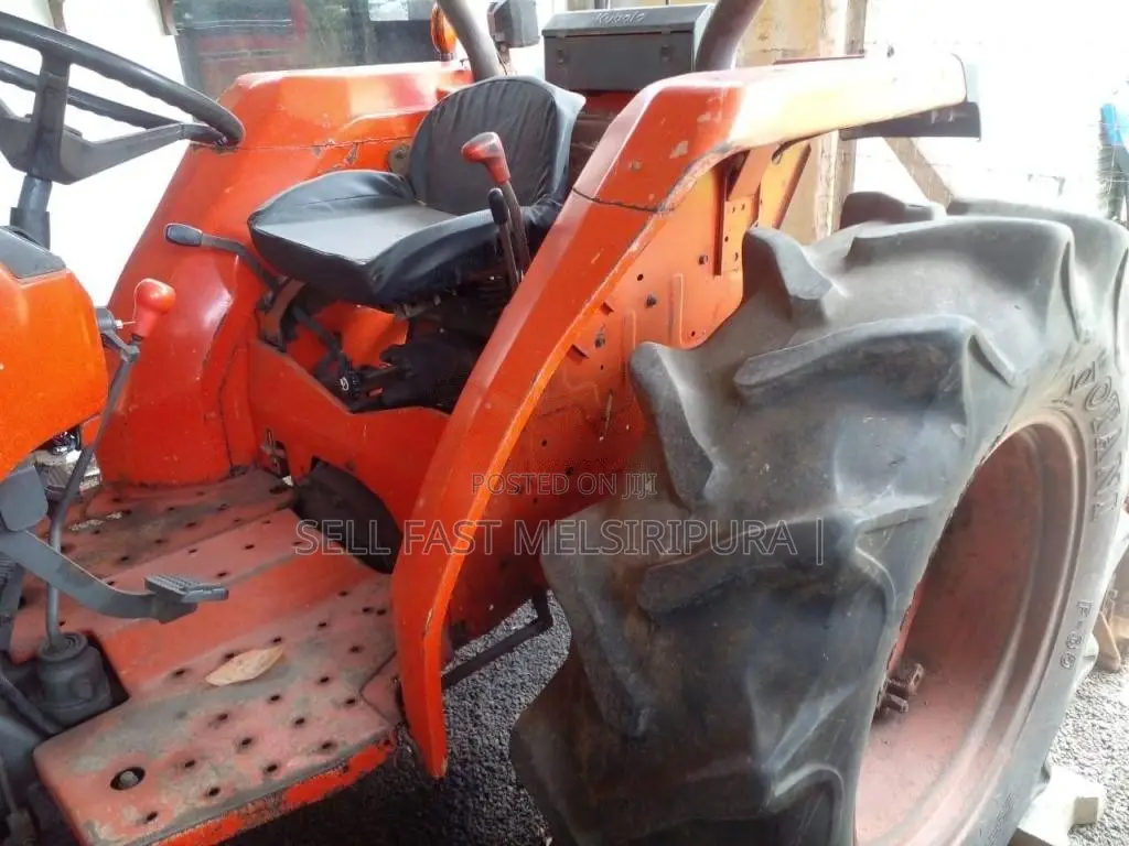 Kubota L 4508 2015 Tractor (Used)