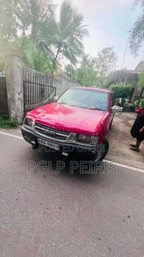 Isuzu Double Cab 1999 Pickup (Used)