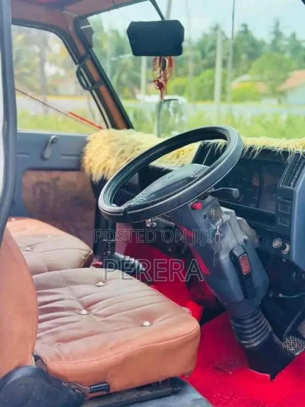 Isuzu Crewcab 1982 Crew Cab (Used)