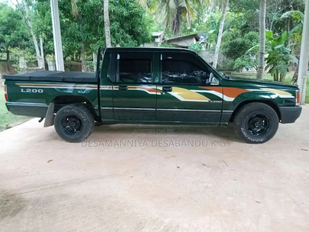 Mitsubishi Double Cab 1999 Pickup (Used)