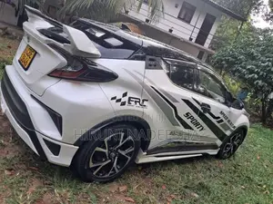 Toyota Chr 2018 SUV (Used)