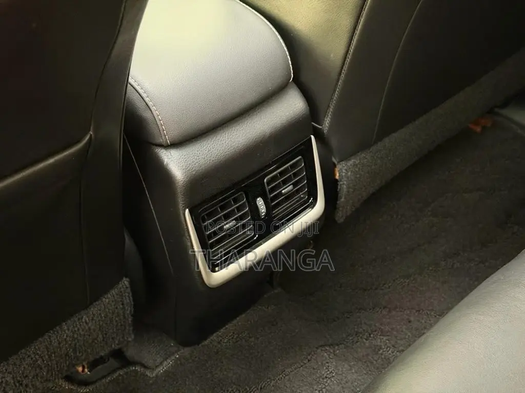 Toyota Harrier 2015 SUV (Used)
