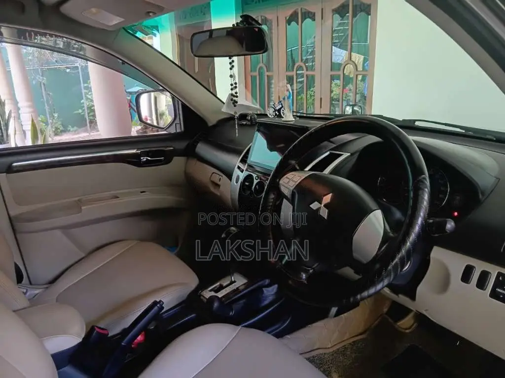 Mitsubishi Montero Sport 2012 SUV (Used)