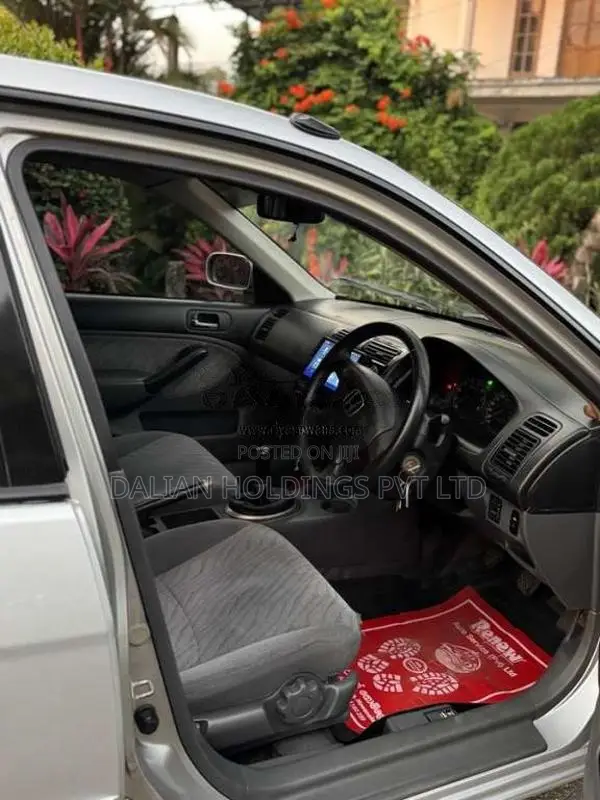 Honda Civic ES8 2000 Car (Used)
