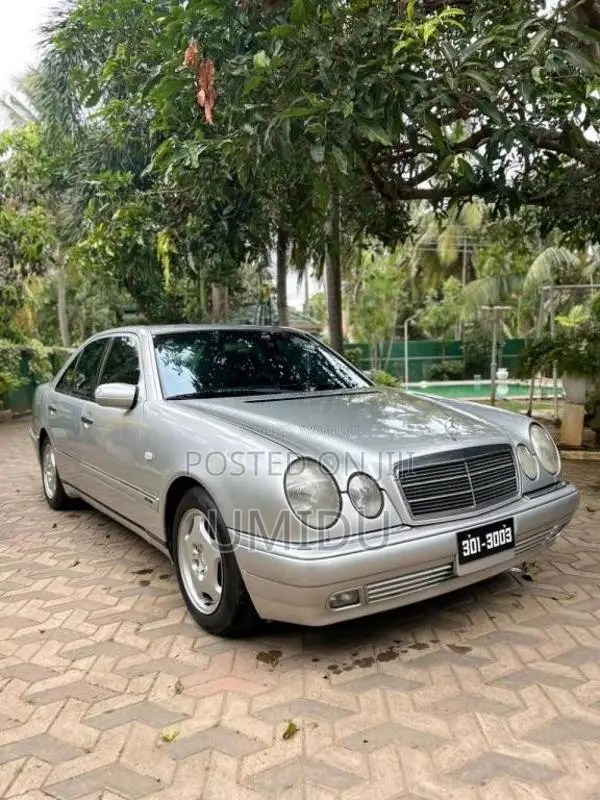 Mercedes-Benz W210 1997 Car (Used)