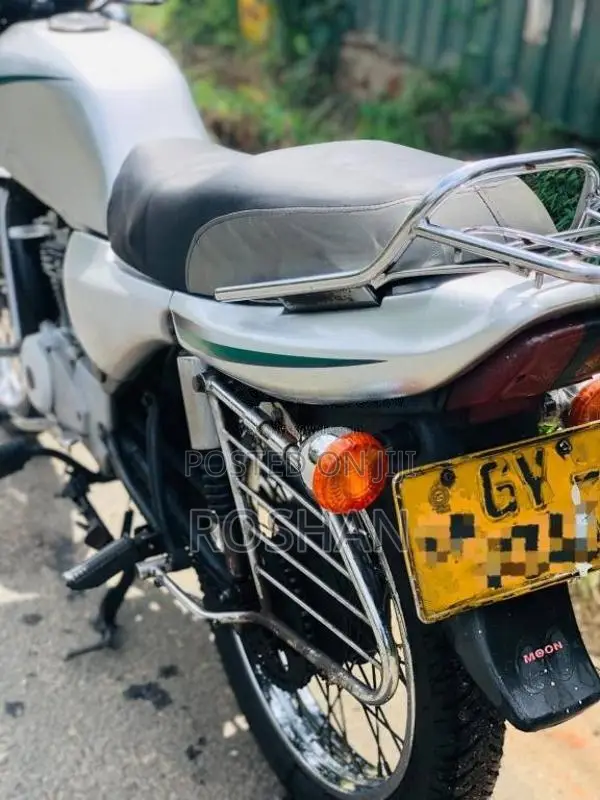 Bajaj Caliber 2003 Motorbike (Used)