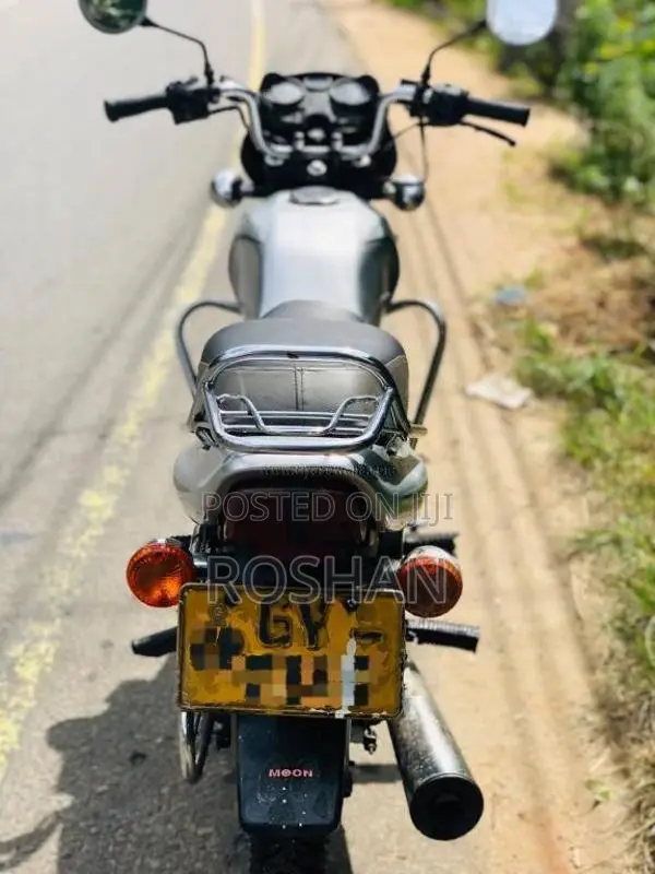 Bajaj Caliber 2003 Motorbike (Used)