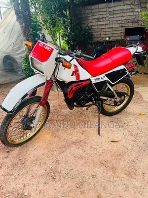 Yamaha DT125 1990 Motorbike (Used)
