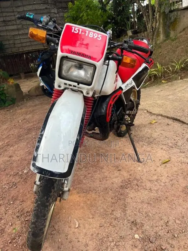 Yamaha DT125 1990 Motorbike (Used)