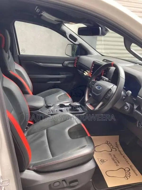 Ford Raptor 2025 Pickup (Used)