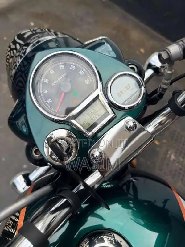 Other Royal Enfield Classic 350 2025 Motorbike (Used)
