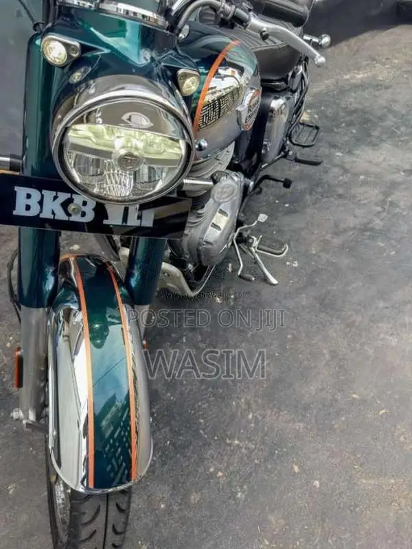 Other Royal Enfield Classic 350 2025 Motorbike (Used)