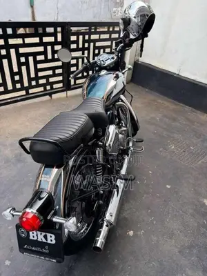 Other Royal Enfield Classic 350 2025 Motorbike (Used)