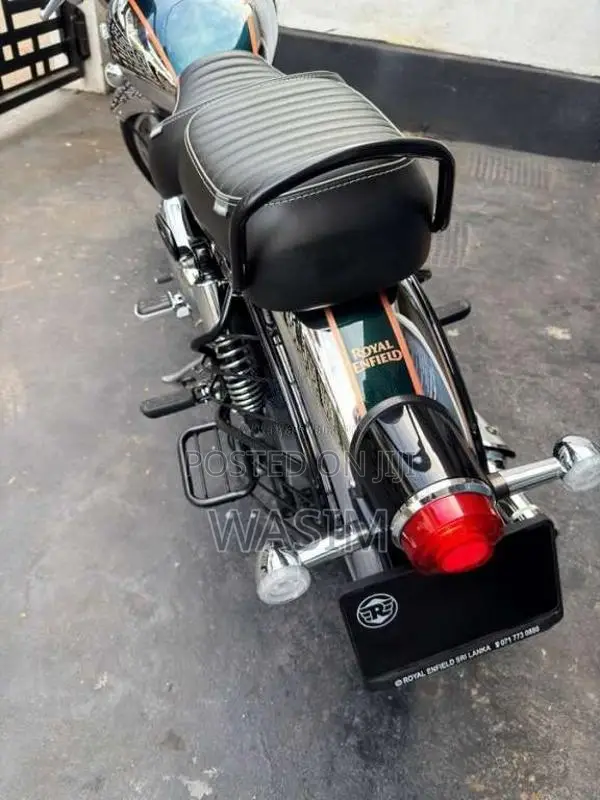 Other Royal Enfield Classic 350 2025 Motorbike (Used)