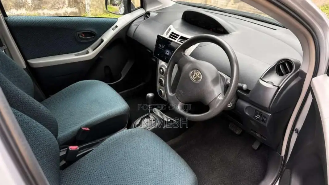 Toyota Vitz U Grade 2007 Car (Used)