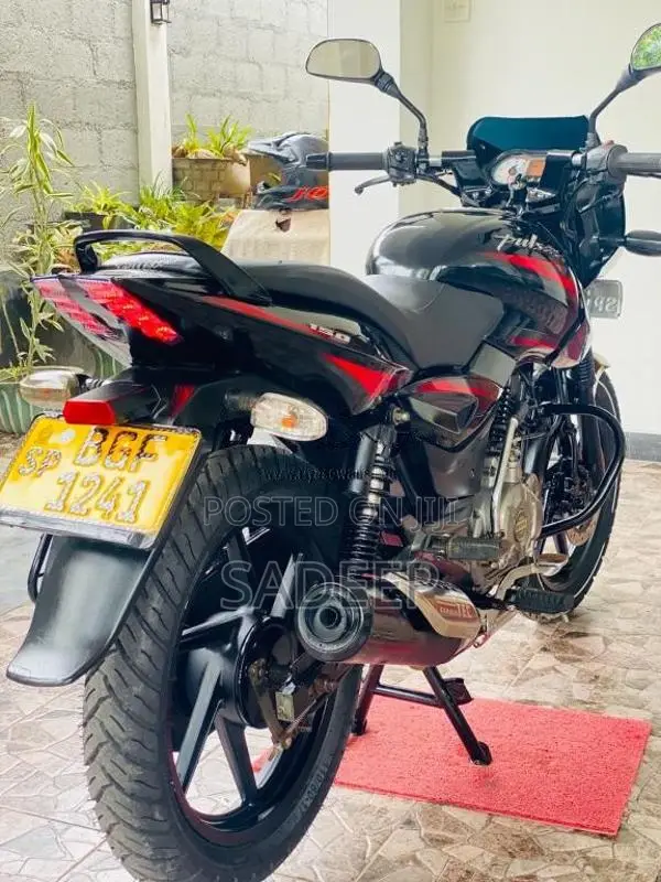 Bajaj Pulsar 150 2018 Motorbike (Used)