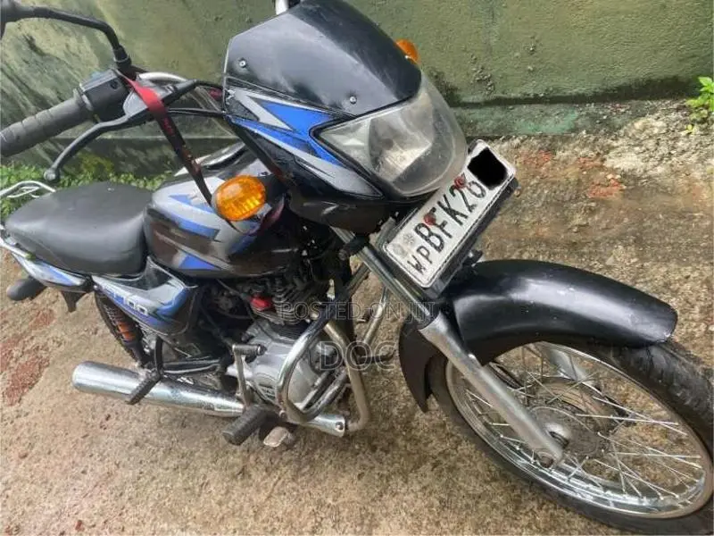 Bajaj CT-100 2017 Motorbike (Used)