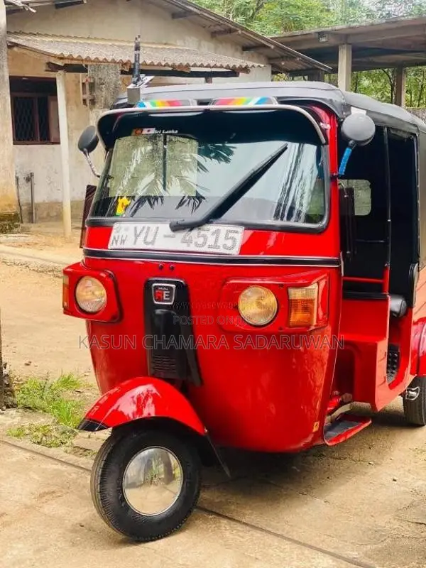 Bajaj RE 205 2011 Three Wheel (Used)