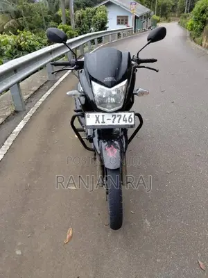 Hero Hunk 2012 Motorbike (Used)