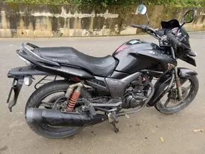 Hero Hunk 2012 Motorbike (Used)